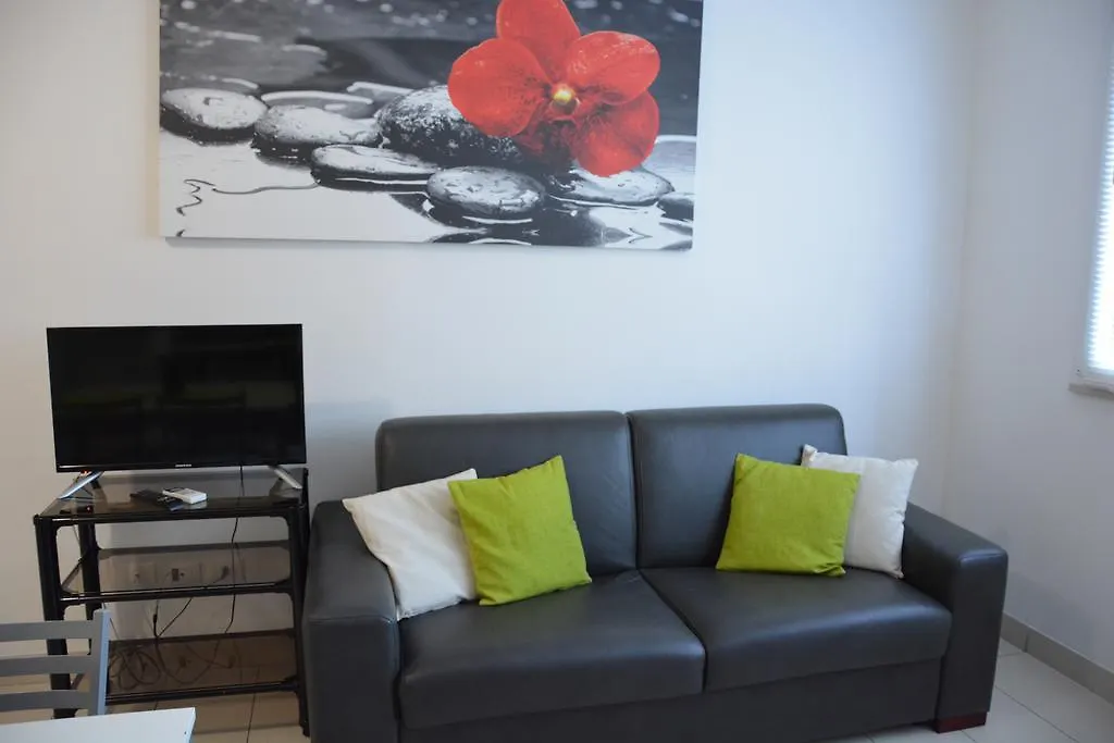 מלון דירות רימיני Green Residence