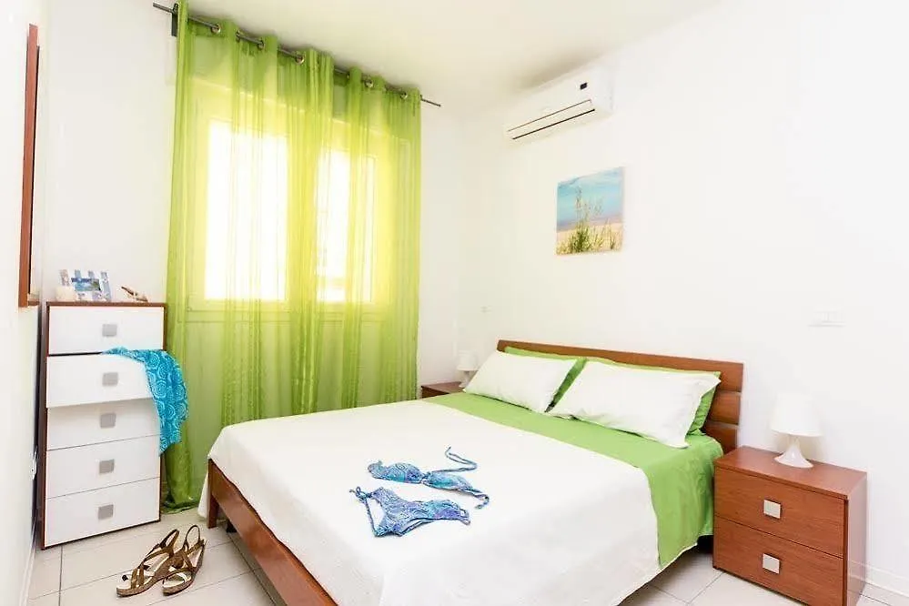 מלון דירות רימיני Green Residence